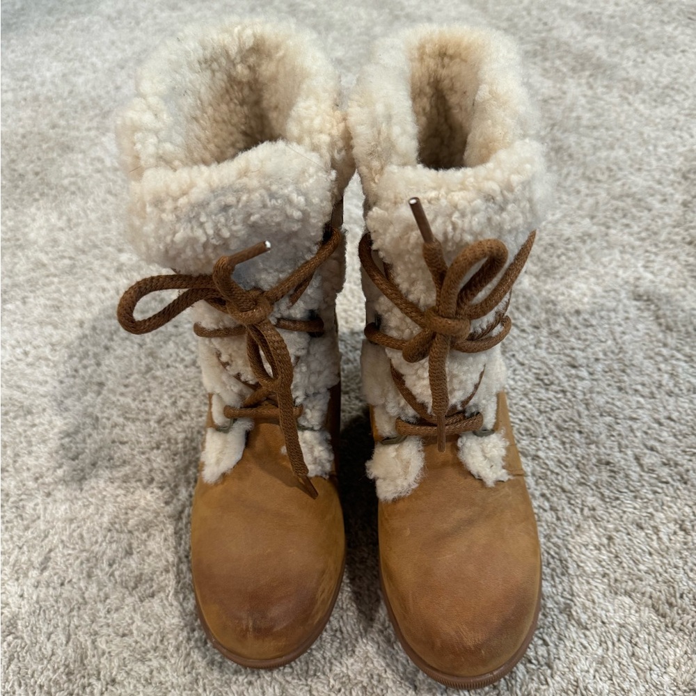 Sorel Joan of Arctic Wedge II Shearling Leather Boots in Camel Brown Womens 8